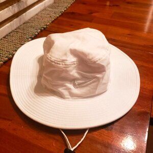 Nike Unisex Bucket hat Reversible NEW!!!